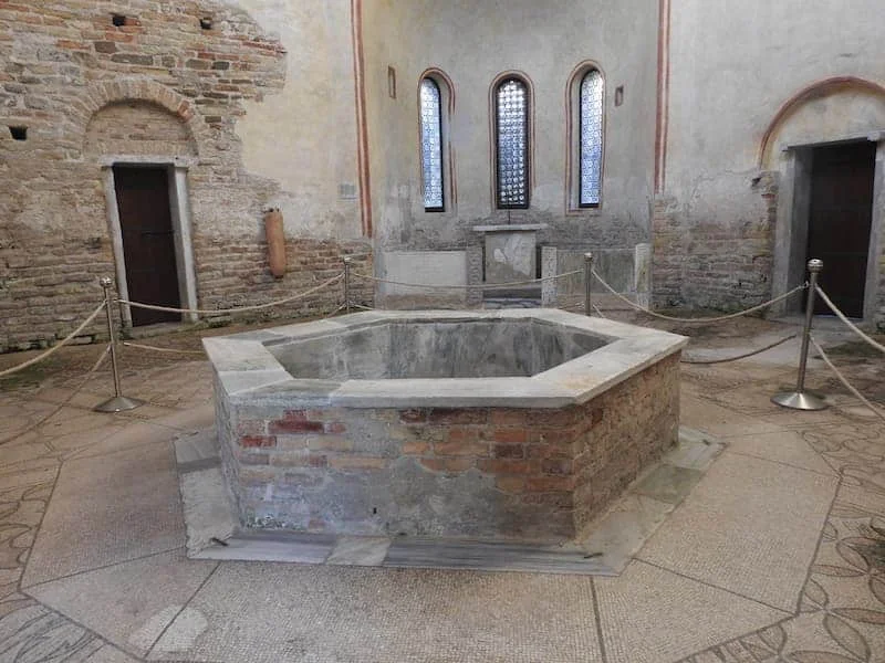 Il Battistero di Grado e l'altare di Probino