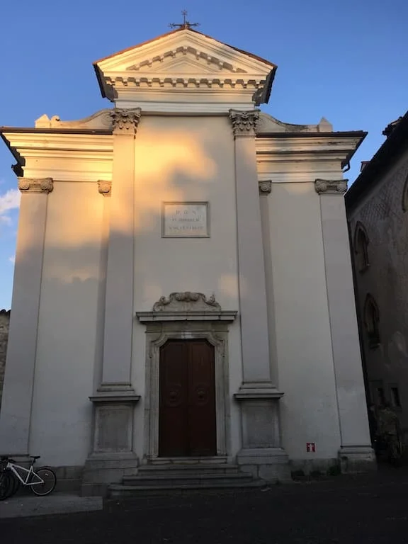 San Silvestro a Cividale: le faide e l'altare barocco