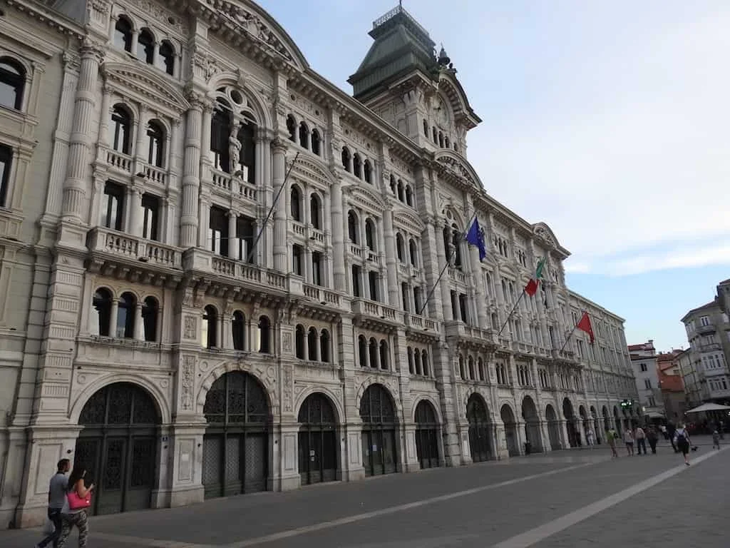 Palazzo del Comune a Trieste: il Municipio di Bruni