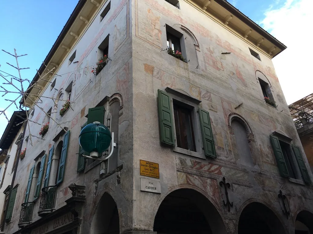 Palazzo Stringher-Levrini (già Podrecca) Palazzo Stringher-Levrini (già Podrecca) - Arte & Cultura in Friuli Venezia Giulia