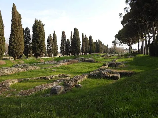 Il Porto Fluviale romano di Aquileia: passeggiata tra banchine e storia