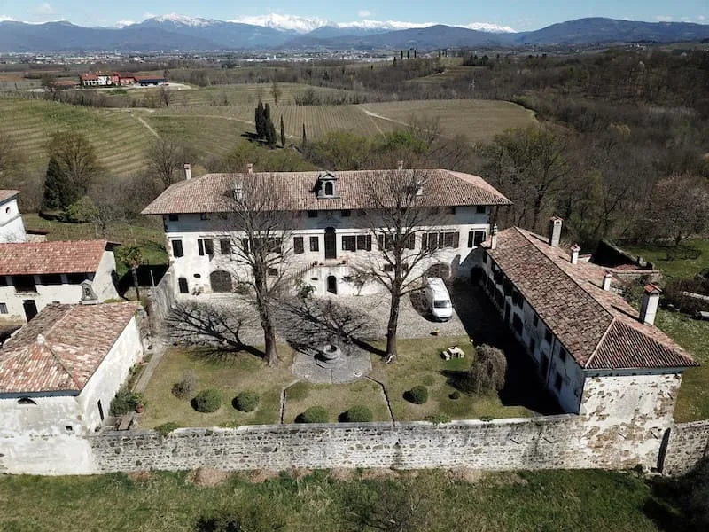 Villa Ottelio de Carvalho: architettura rurale a Manzano