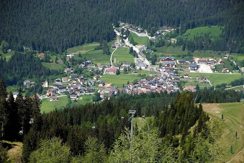 Camporosso in Valcanale: tra la via romana e il Lussari