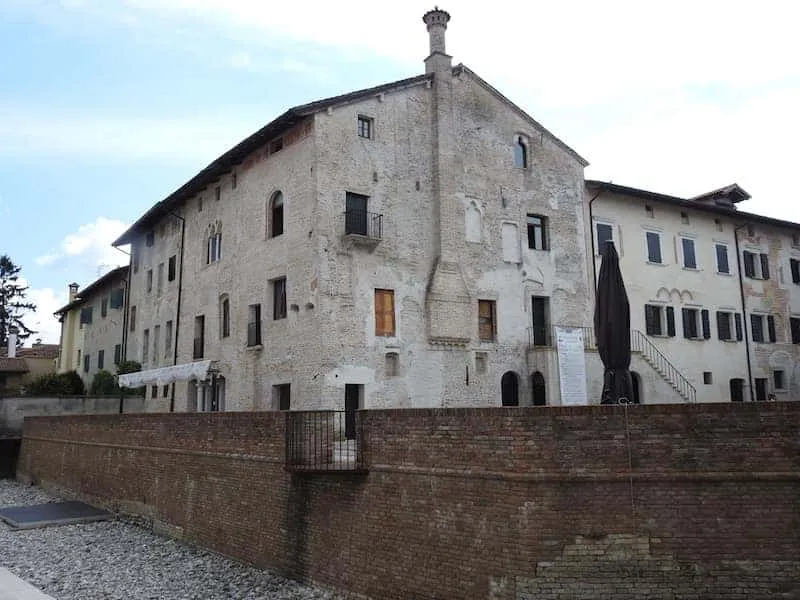 San Vito al Tagliamento: le torri difensive e i cicli dell'Amalteo