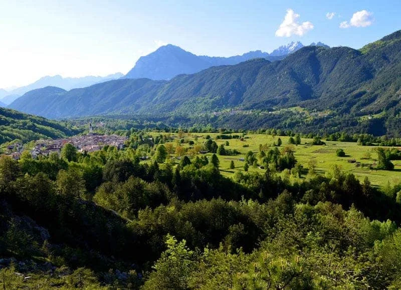Val Resia: lingua arcaica, architettura e sentieri del Canin