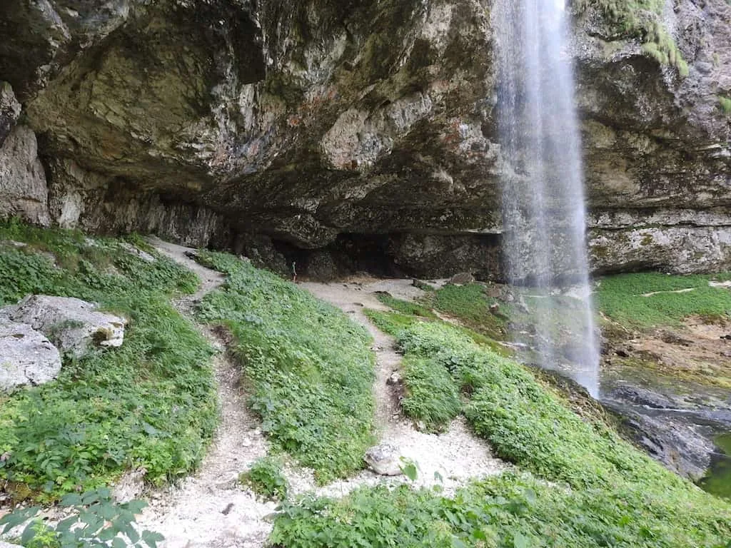 Fontanone di Goriuda: la cascata del Monte Canin nella Val Raccolana