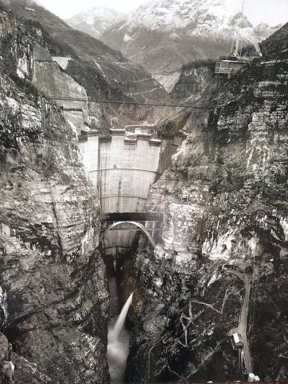 Foto d'archivio della diga del vajont