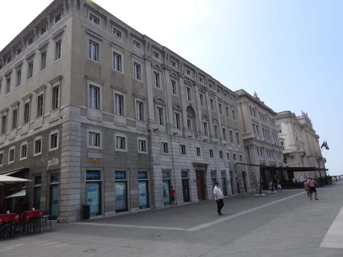 Palazzo Plenario-Pitteri