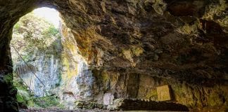 Grotta del Dio Mitra